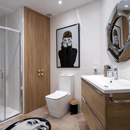Apartment Audrey By Unique Burgo