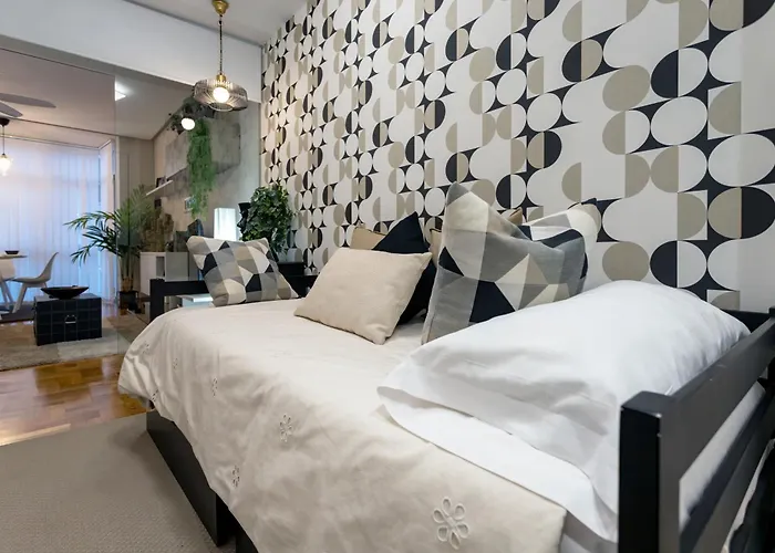 Audrey By Unique アパート *